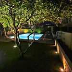 Pensión Classy Double With Balcony 3*