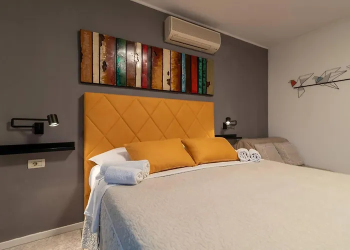 Konukevi Classy Double With Balcony